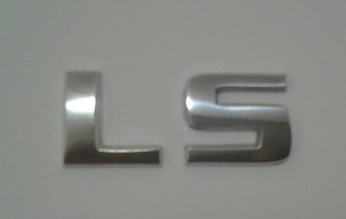 Emblema Ls  Silverado   En Metal Pulido Foto 4