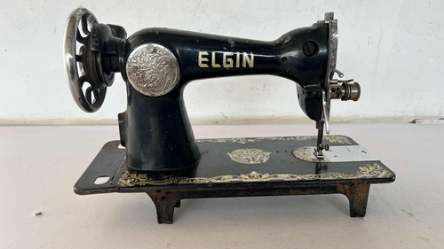 Maquina De Costura Manual Antiga Elgin No Estado