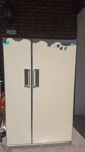 Heladera Con Freezer Doble Puerta