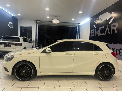 MERCEDES-BENZ A200