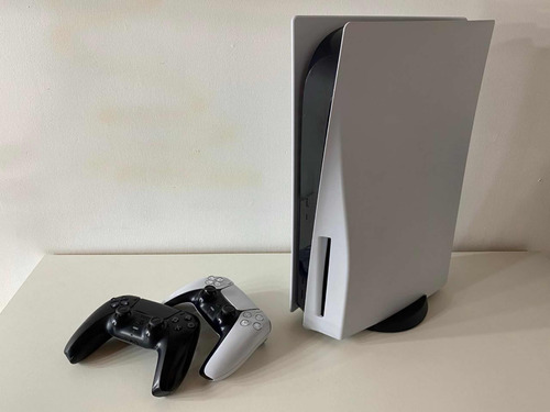Consola Playstation 5 Standard Edition