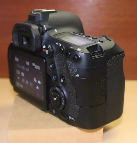 Canon 6d Mark Ll Dslr Apenas Corpo- 6 Meses De Utilização