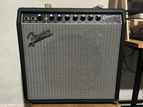 Amplificador Fender Champion 40