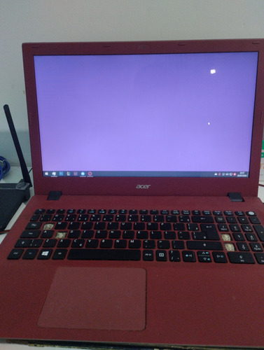 Notebook Acer Aspire E E5-573 Usado