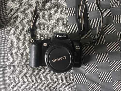 Câmera Analógica Canon Eos 3000