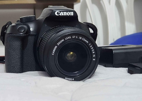  Camara Canon Eos Rebel T6 Dslr Color Negro Usada