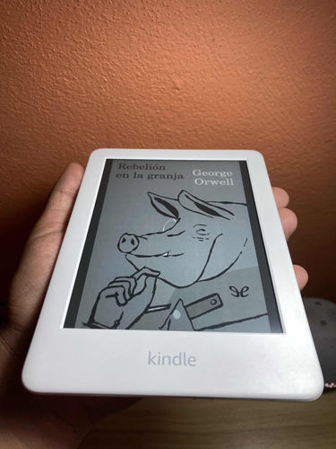 Amazon Kindle 10a Generación + Funda Regalo