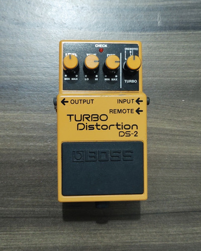 Pedal Boss Turbo Distortion Ds-2