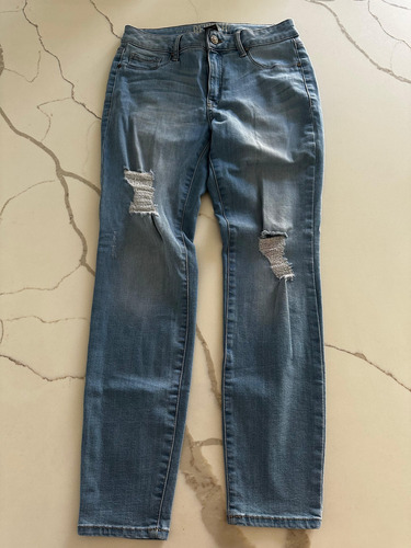 Jean Talla 9/29 (l) Marca Rewash 