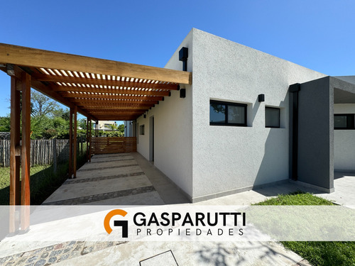 Casa A Estrenar En Venta Con Pileta! Barrio San Matías! - Imagen 4