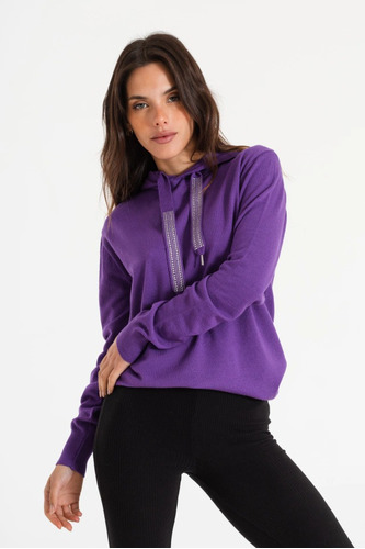 Sweaters Niza  Con Capucha Y Tacha.