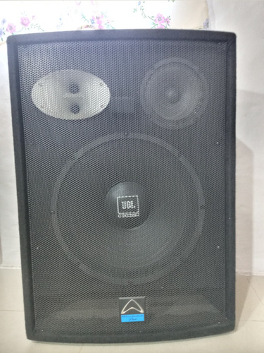 Parlantes Bafle De 15 Caja Wharfedale Woofer Jbl Selenium.