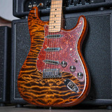 Fender Artisan Stratocaster Nos Quilted Maple Top Tigereye 