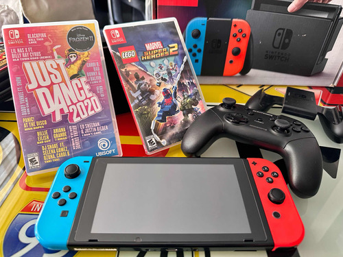 Nintendo Switch 64gb Como Nueva + Joystick + Juegos