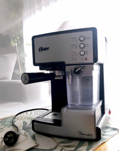 Máquina Café Espresso Oster Primalatte