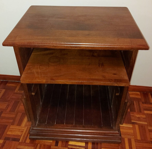 Vendo Excelente Mesa De Algarrobo Para Tv Y Audio.