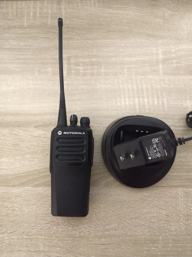 Radio Motorola Dep 450 Uhf Digital/analógico, Completo 