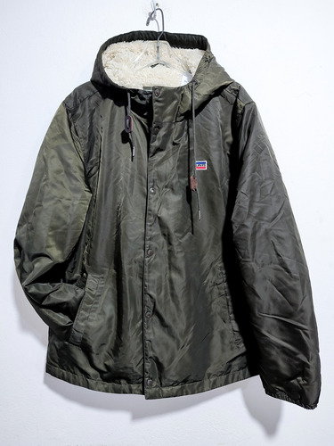 Campera Rompeviento E Impermeable Levi´s