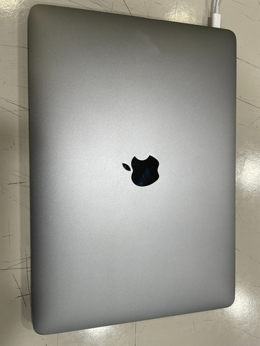 Macbook Pro 2017, 8 Gb Ram, 256 Gb Ssd Space Gray