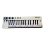 Controladora Midi Arturia Keystep 32 - 32 Teclas