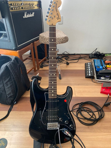 Guitarra Fender American Special Stratocaster Hss