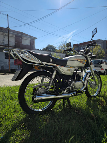 Suzuki Ax 100 Special