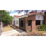 Casa 4 Dormitorios, 2 Baños, Una Planta. Bº Los Algarrobos-