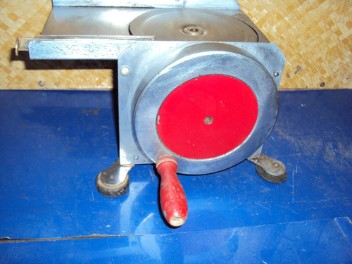 Maquina De Cortar Frios ;etc.manual/mesa Antiga Usada