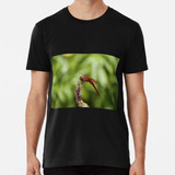 Remera Red Dragonfly Perched On Plumeria Algodon Premium