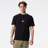 Remera Hombre New Balance Essentials Graphic Short Sleeve Mc