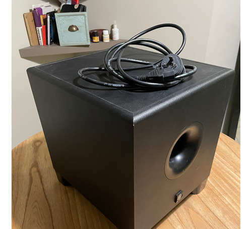 Subwoofer Yamaha Hs8s