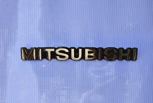 Insignia Mitsubishi Foto 3