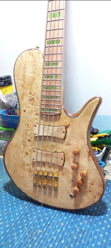 Contrabaixo 5 Cordas - Luthier Rb Custom