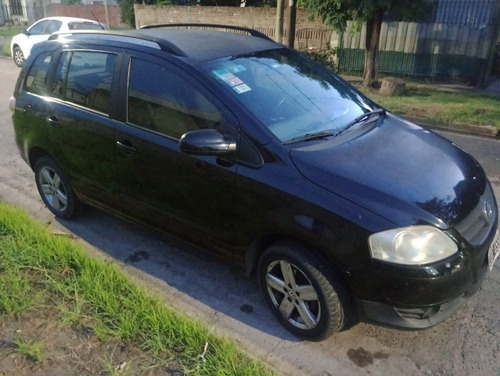 Volkswagen Suran 2009 1.6 I Highline 90d