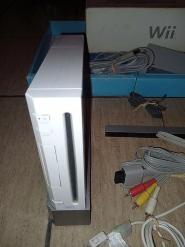 Consola Nintendo Wii, Con Caja Y Juegos, Leer