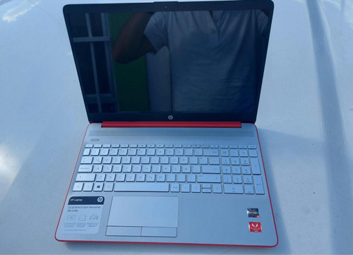 Laptop Hp 15-gw0012la
