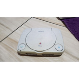 Playstation 1 Psone Só O Aparelho Sem Nada. Não Leu Os Jogos. 104. A39