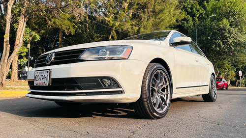 Volkswagen Jetta 2017 2.5 Sportline Tiptronic At