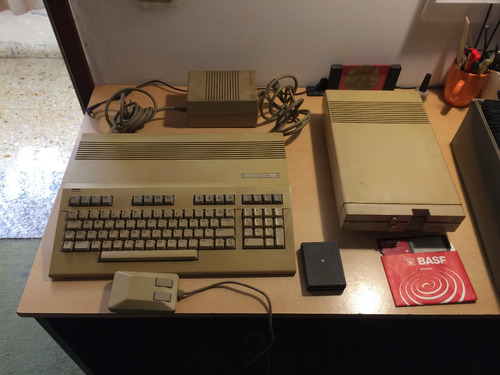 Commodore 128 Completa + Juegos + Programas 