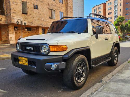 Toyota Fj Cruiser Edición Especial Black Iii