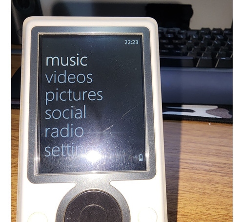 iPod - Microsoft Zune