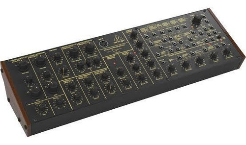 Behringer K-2  Oferta 