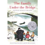 Book : The Family Under The Bridge - Carlson, Natalie Savag