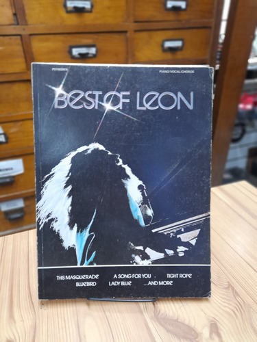 Álbum De Partituras  Best Of Leon  Piano- Vocal