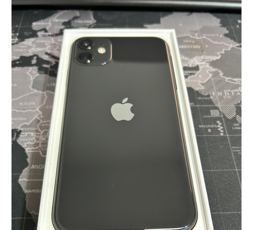Apple iPhone 11 (128 Gb) - Negro-usado