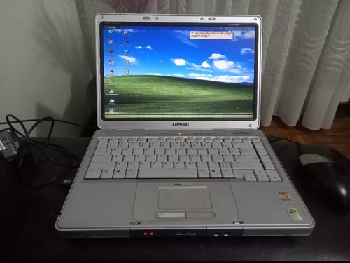 Notebook Compaq Presario V2000 - Funcionando Com 2 Detalhes