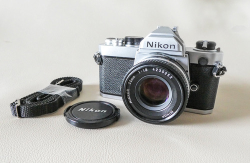 Camera Nikon Fm - Lente 50mm  1.8 (pancake) -  Perfeita