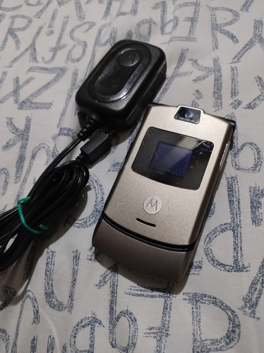 Celular Motorola V3