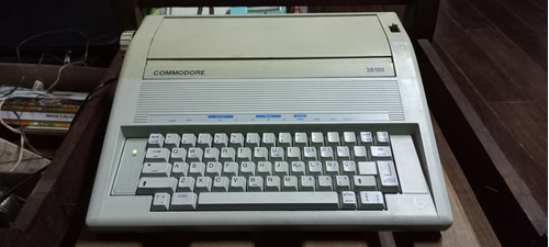 Maquina De Escribir Commodore 30100