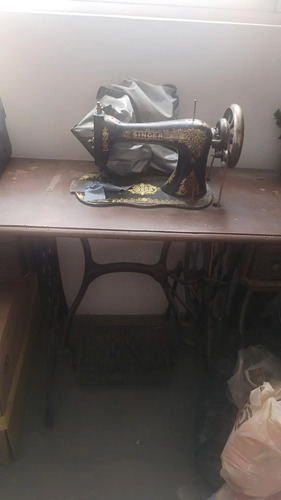 Maquina De Coser Singer Antigua